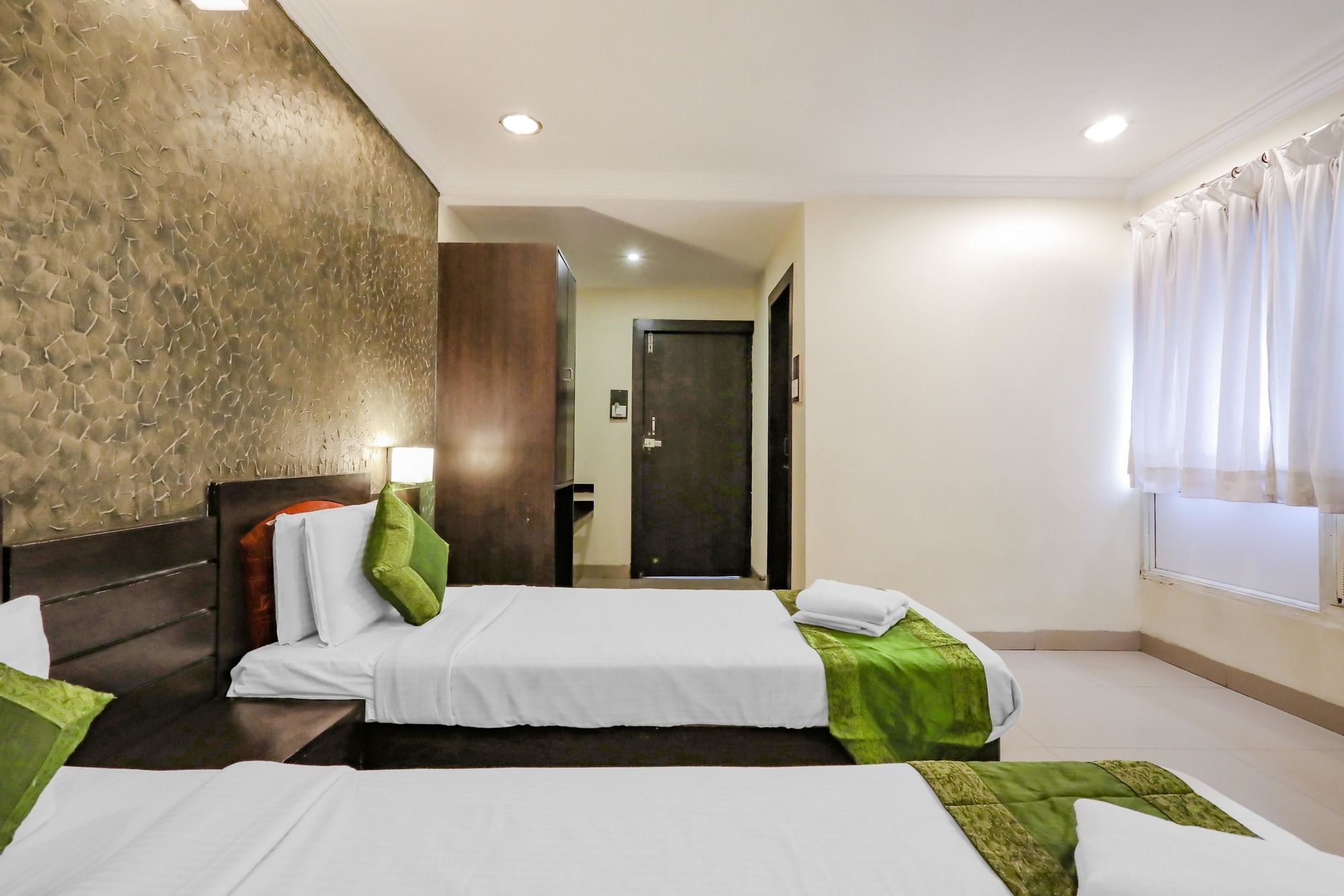Treebo Trend Paradise, Indore Hotel Ngoại thất bức ảnh